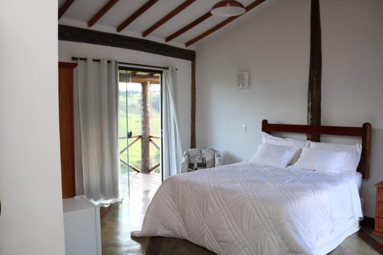 Bed and Breakfast Estalagem Sensacoes Cunha Exterior foto